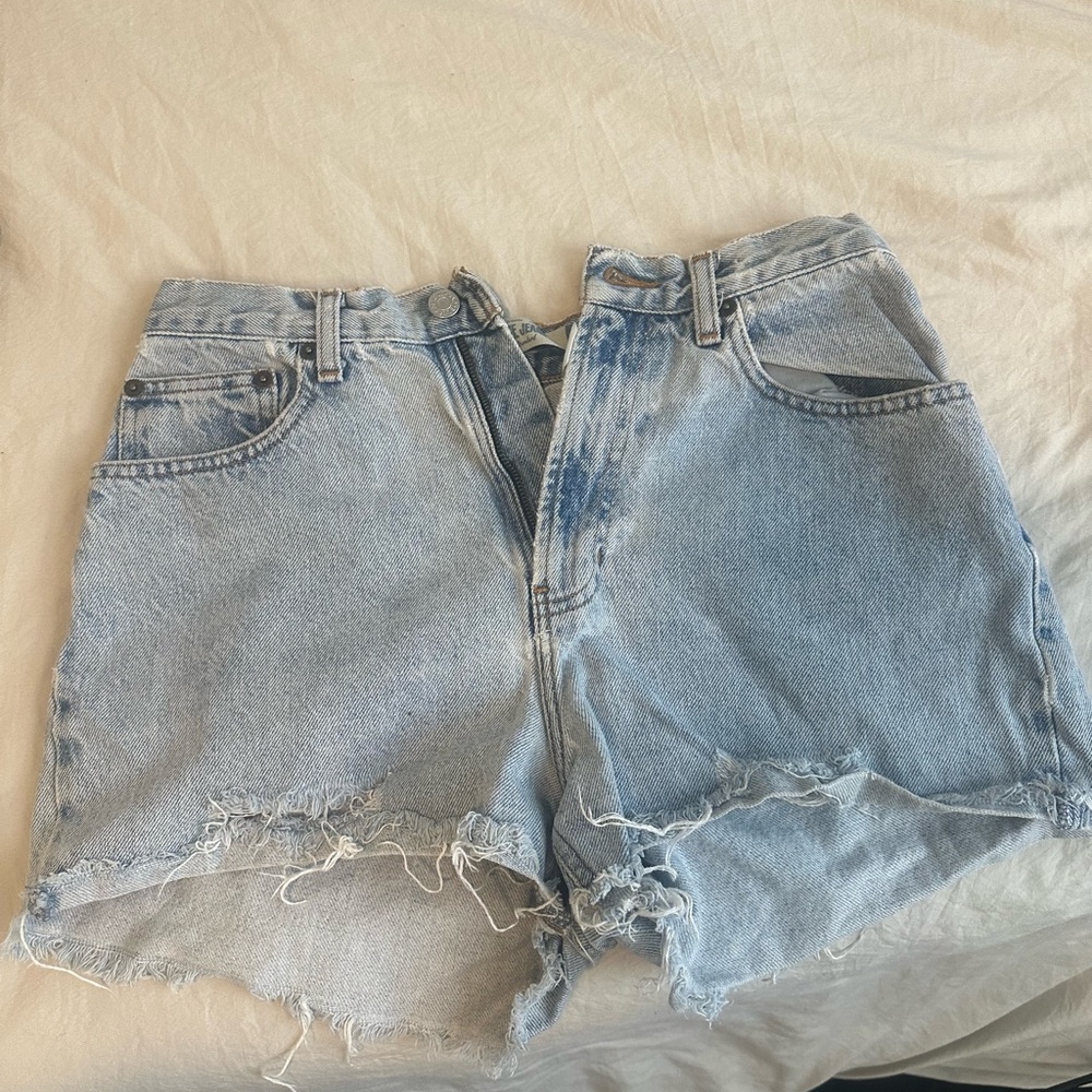 high waisted levi’s